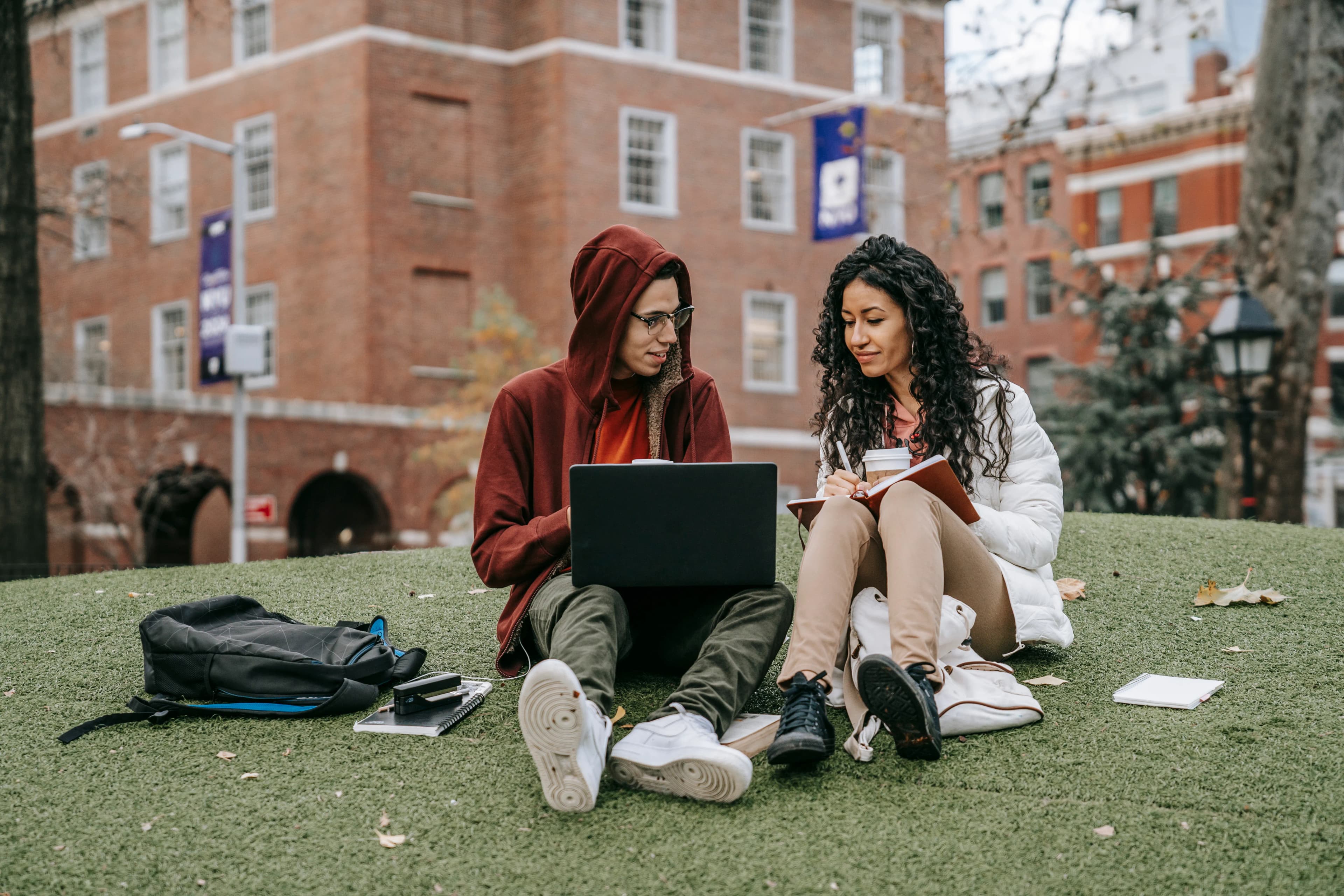 UCAS 2027: Application Dates, Fees, Deadlines & How to Apply